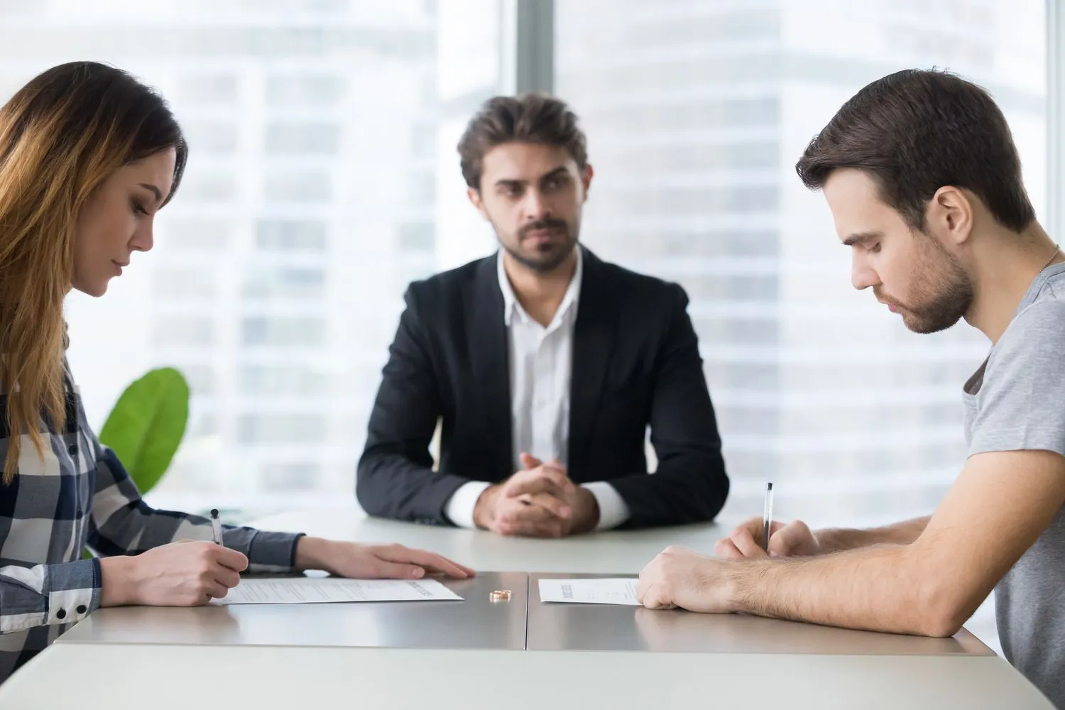 How EH Mediation Guides Couples Toward Fair and Balanced Outcomes Huntingdon
